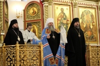 В Кафедральном соборе совершена Литургия с участием трех архиереев