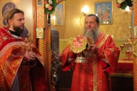 Митрополит Артемий возглавил Божественную литургию в храме святого великомученика  Димитрия Солунского в селе Князе-Волконское