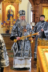 В Великую Среду владыка Артемий совершил последнюю в этом году Литургию Преждеосвященных Даров
