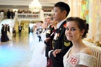 Воспитанницы воскресной школы примут участие в кадетском бале