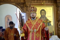 Во вторник Светлой седмицы митрополит Владимир совершил Божественную литургию в храме святого преподобного Серафима Саровского