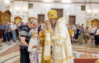 Митрополит Артемий совершил всенощное бдение в Спасо-Преображенском соборе