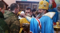 Владыка Артемий совершил молебен в воинском храме