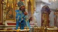 Правящий архиерей возглавил вечернее богослужение накануне праздника Рождества Богородицы