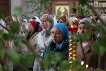 Божественная Литургия в Спасо-Преображенском соборе в день Святой Троицы. 12 июня 2011г.