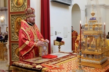 Божественная литургия в Спасо-Преображенском кафедральном соборе 30 апреля 2017 г.