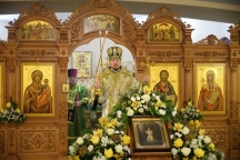 Божественная литургия в храме преподобного Серафима Саровского 15 января 2018 г.