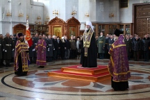 Молебен в Спасо-Преображенском кафедральном соборе по случаю 201-й годовщины со дня образования внутренних войск МВД России. 26 марта 2012 г.